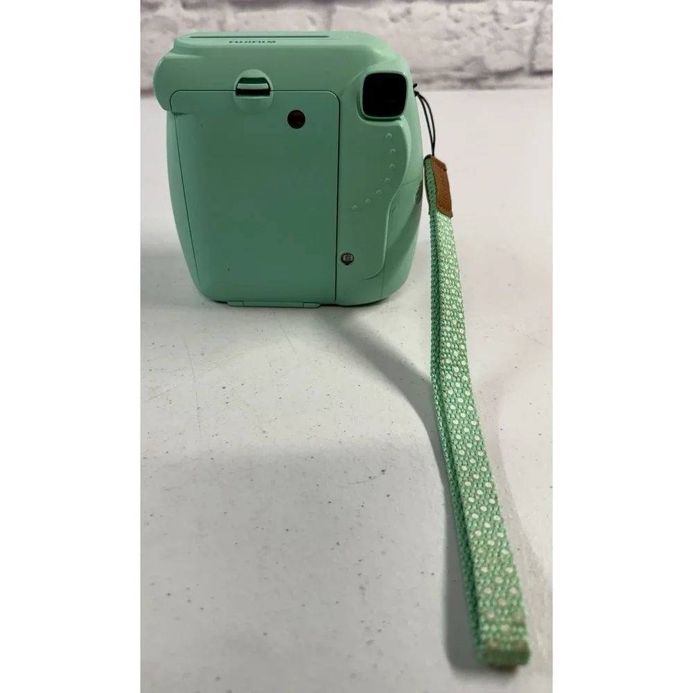 Fujifilm Instax Mini 9 Instant Camera Mint Green Flash Automatic Exposure